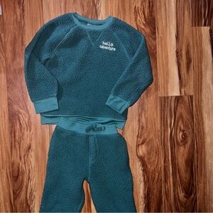 5 Hello Adventure outfit